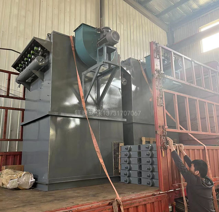 江蘇徐州鋼廠定購(gòu)的24臺(tái)密封型插板閥發(fā)貨 江蘇徐州鋼廠定購(gòu)的24臺(tái)密封型插板閥發(fā)貨